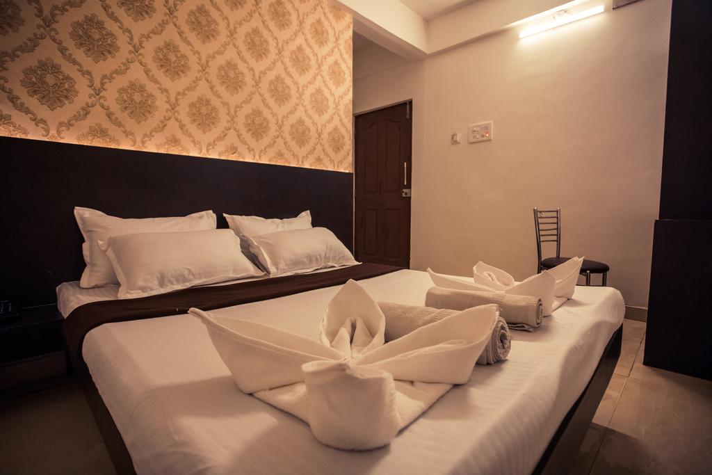 Hotel Mahalaxmi-Executive With AC